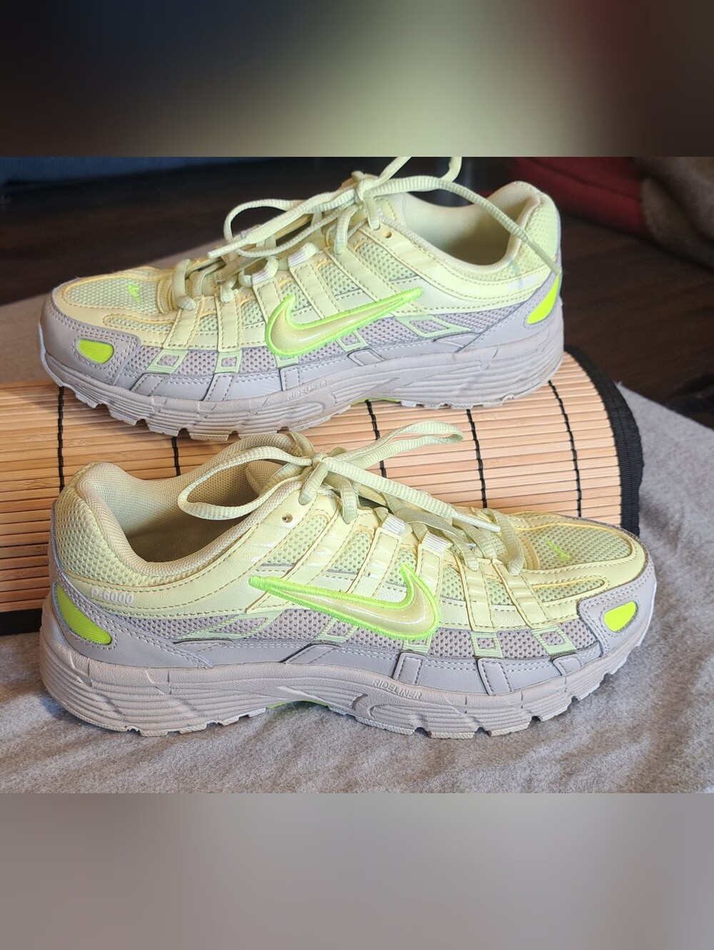 NIKE P-6000, BV1021-301 Running Shoes Sneakers Neon Yellow Y2K Mesh Sz 7.5